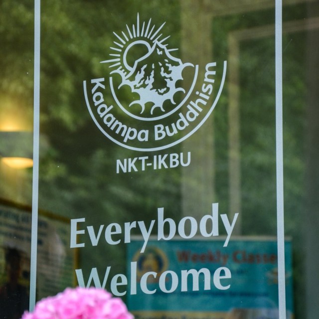 A day of mindfulness, reflection and discovery 🧘🌿

Our pupils had a wonderful visit to the @madhyamaka_kmc earlier today, where they enjoyed a guided tour, learned about Buddhism, experienced meditation and explored the beautiful grounds.

It was a fantastic opportunity to learn about different beliefs and cultures while experiencing the calming benefits of mindfulness in a peaceful setting.

#send #sendeducation #mindfulness #specialeducation #schooltrip